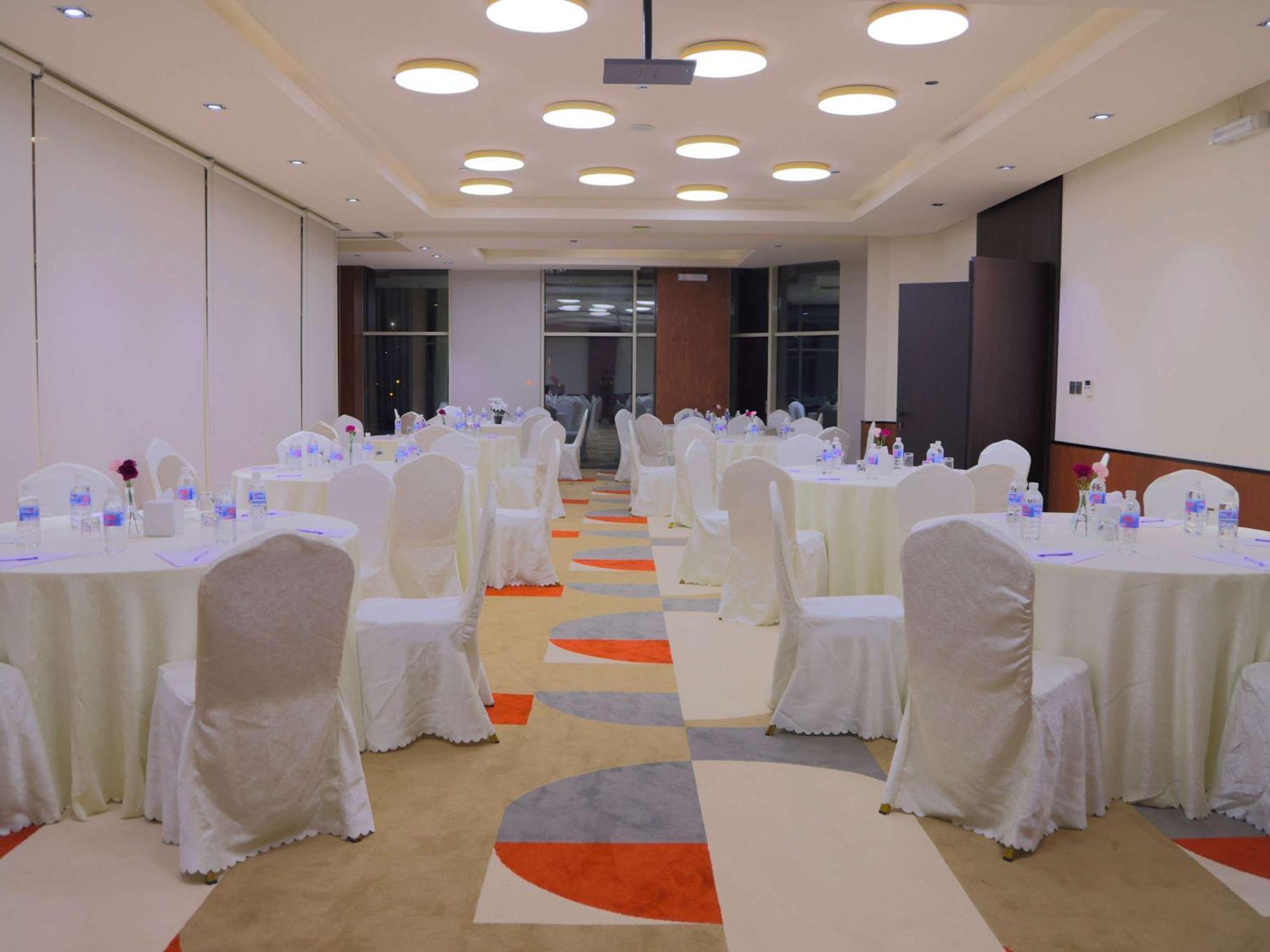 Novotel Suites Riyadh Centre Exteriér fotografie